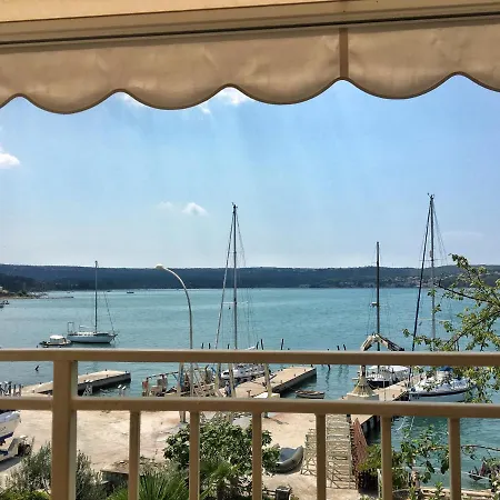 Apartment Anima 3 *