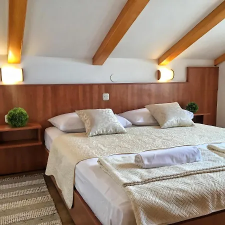 Apartment Anima 3 *
